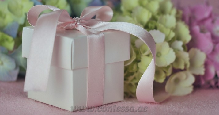 Free services and gifts from Aphrodite wedding agency